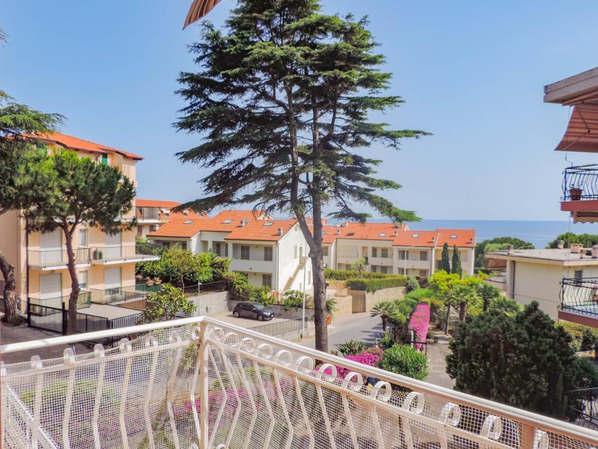 H11 Terrazzo Al Mare - Riva Ligure - Spiagge Apartment Exterior photo